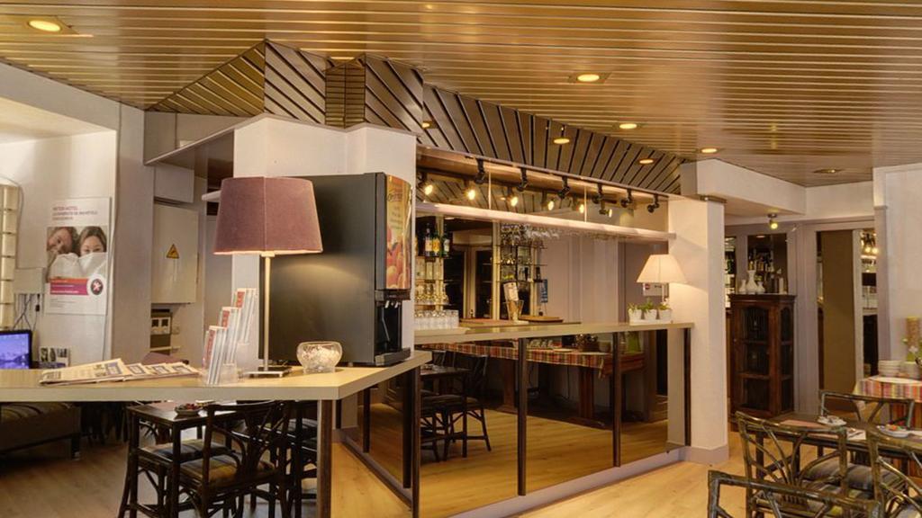 Hotel De L'Orme, Akena Эврё Экстерьер фото