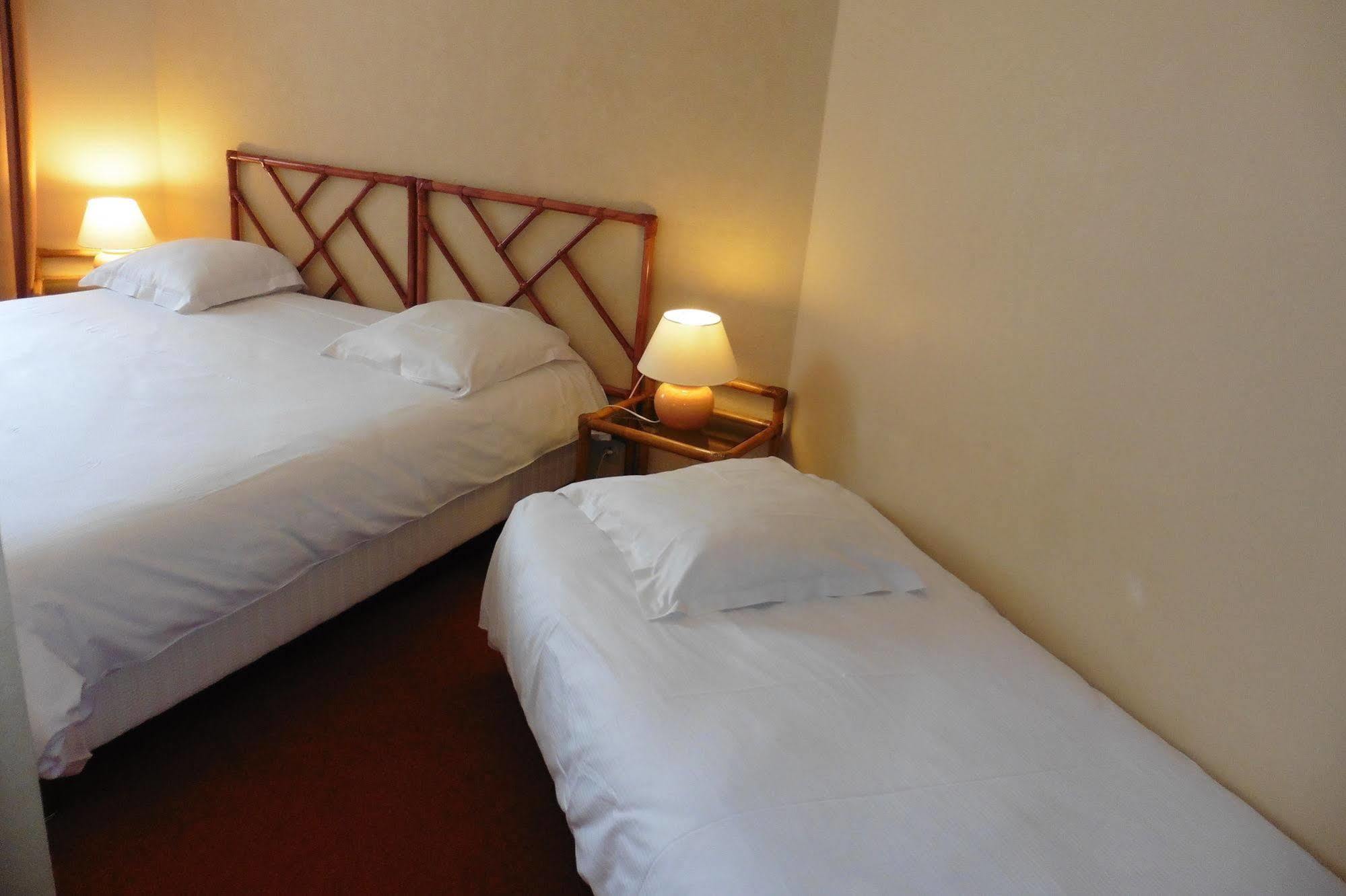 Hotel De L'Orme, Akena Эврё Экстерьер фото